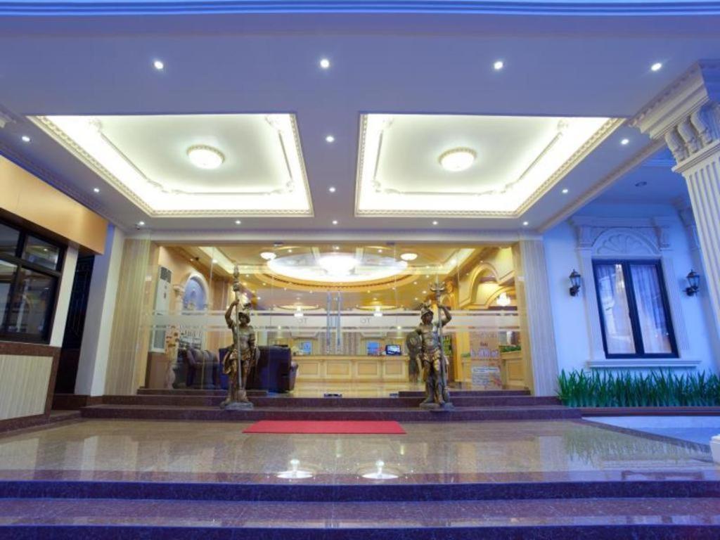 Hotel Grand Town Makassar Exterior photo